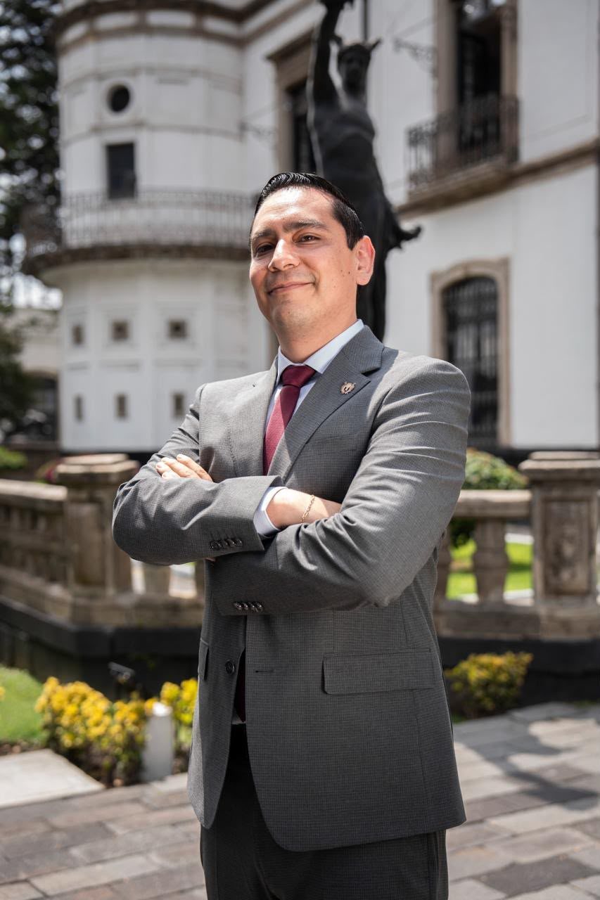 Dr. Angel Garduño García